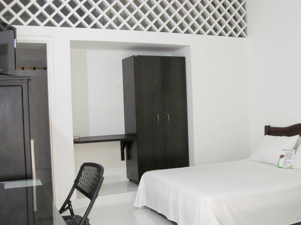 Hotel Royal Plaza 弗洛伦西亚 外观 照片
